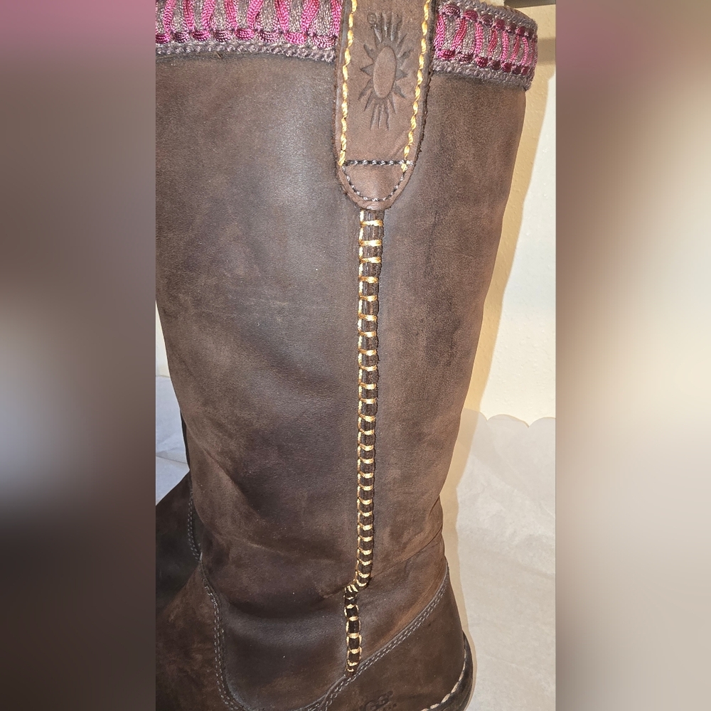 UGG Brown Heeled Boots with Purple Trim - Picture 13 of 14